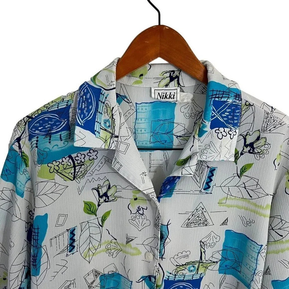Nikki Button Up Collared Blouse Off White Blue Green Flower Leaf All Over Print - Picture 3 of 9